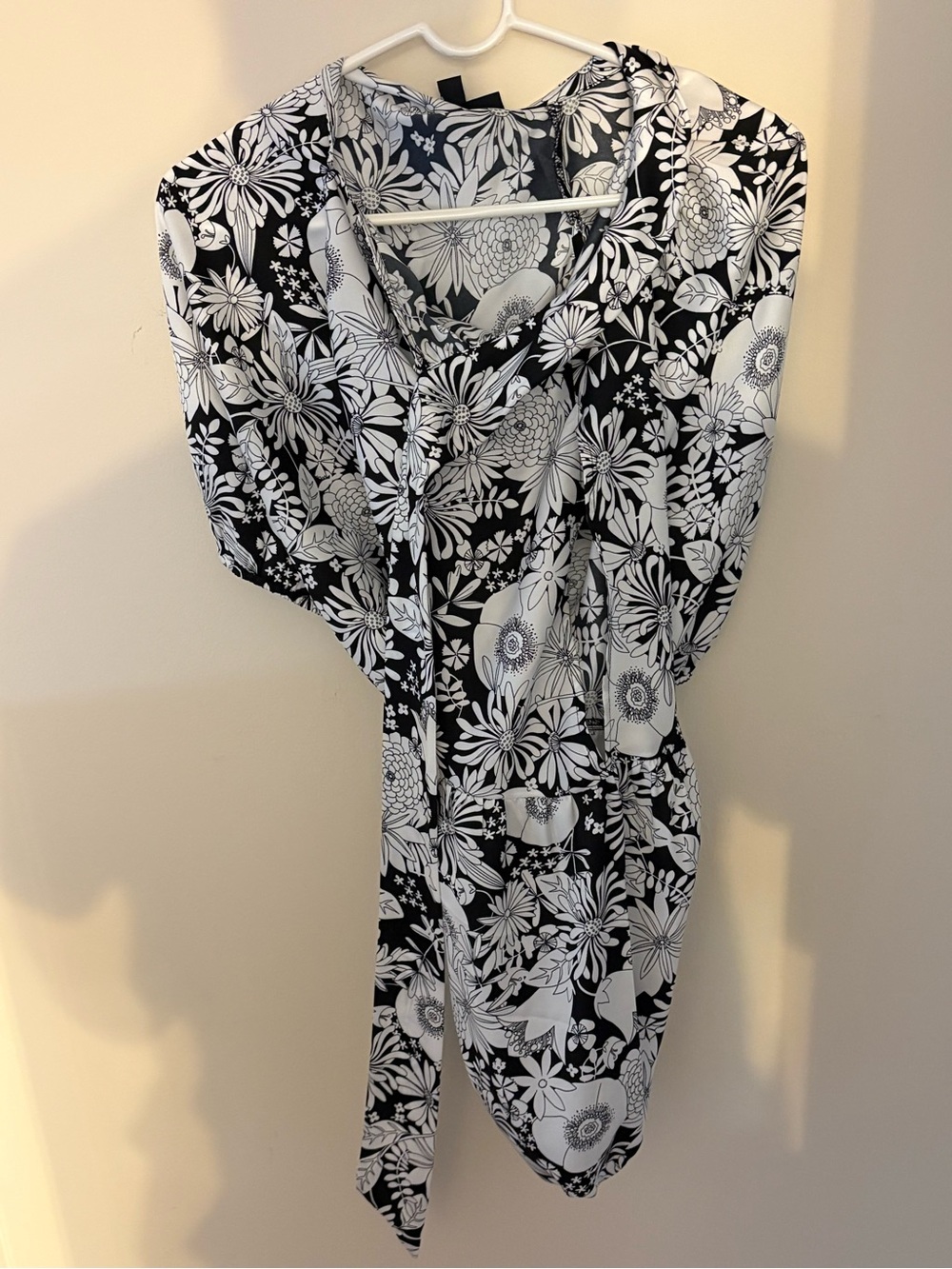 Women’s International Concepts INC Black & White Floral Dress Size Large